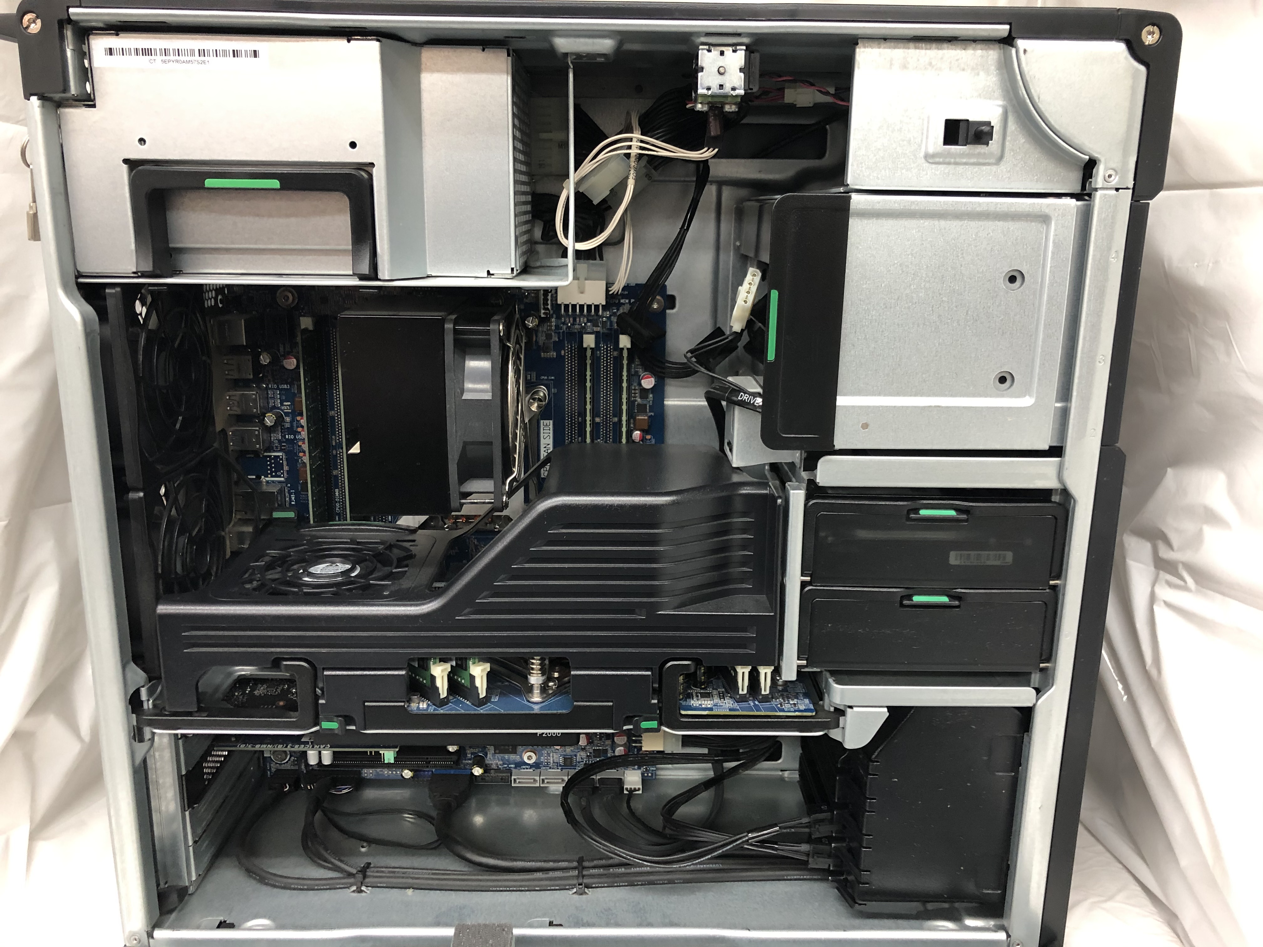 中古デスクトップパソコン HP HP Z640 Workstation Xeon E5-2620-v3*2