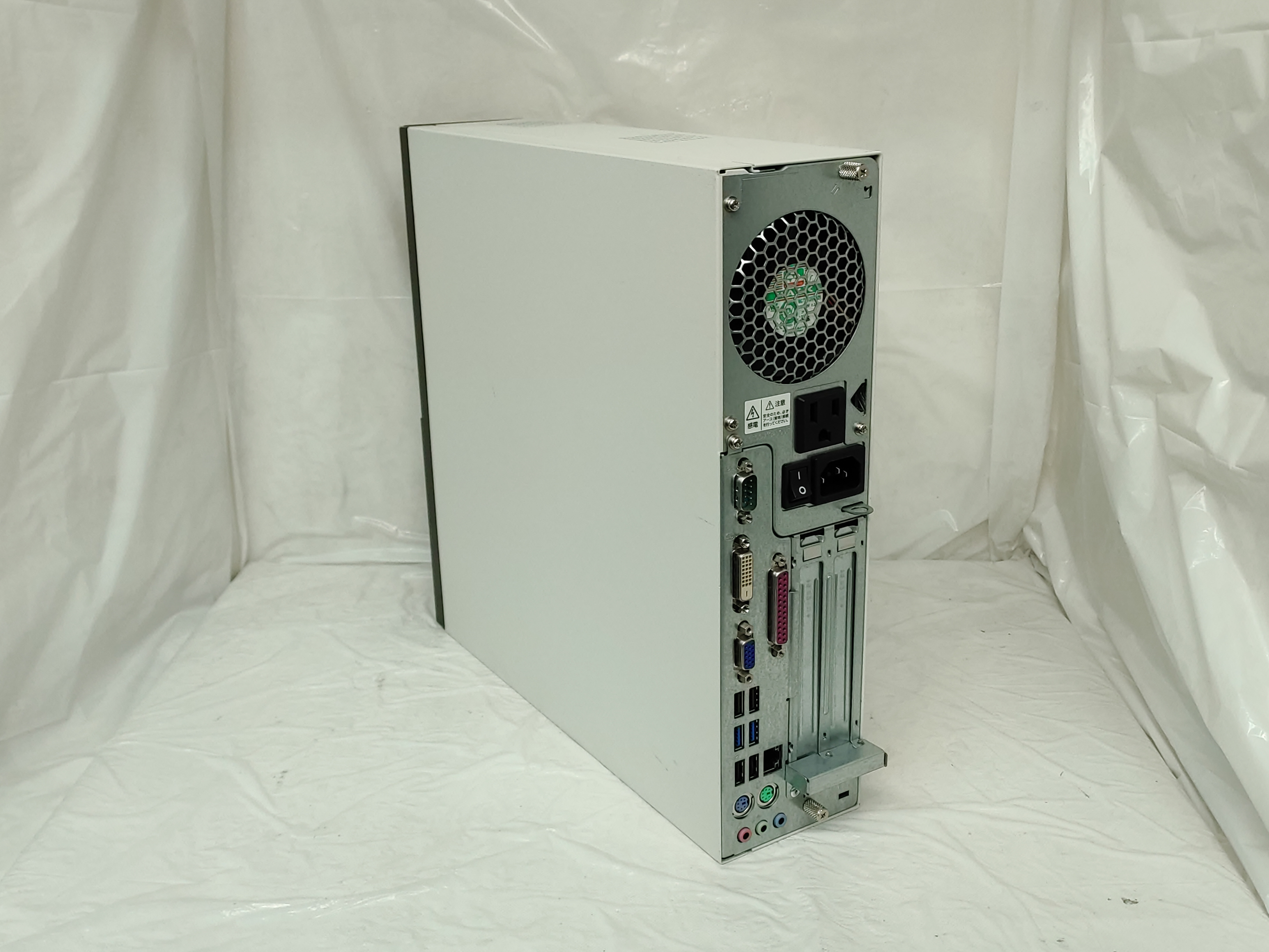 中古デスクトップパソコン FUJITSU FMV-ESPRIMO D583/K Core-i5 4590