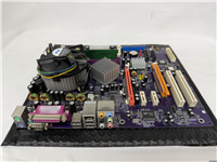 LGA775対応マザーボード(ECS 915P-A Rev1.1) の写真2