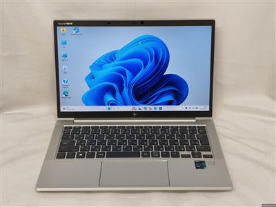 HP EliteBook 830 G8 Notebook PC の拡大写真はこちらをクリック
